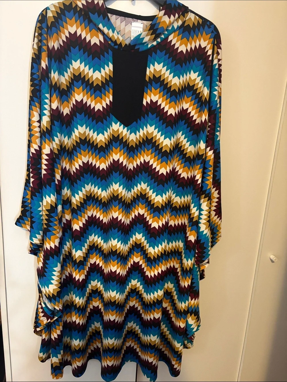 Patterned Hooded Poncho Cape with Black Chest Detail fits from M to 1X
